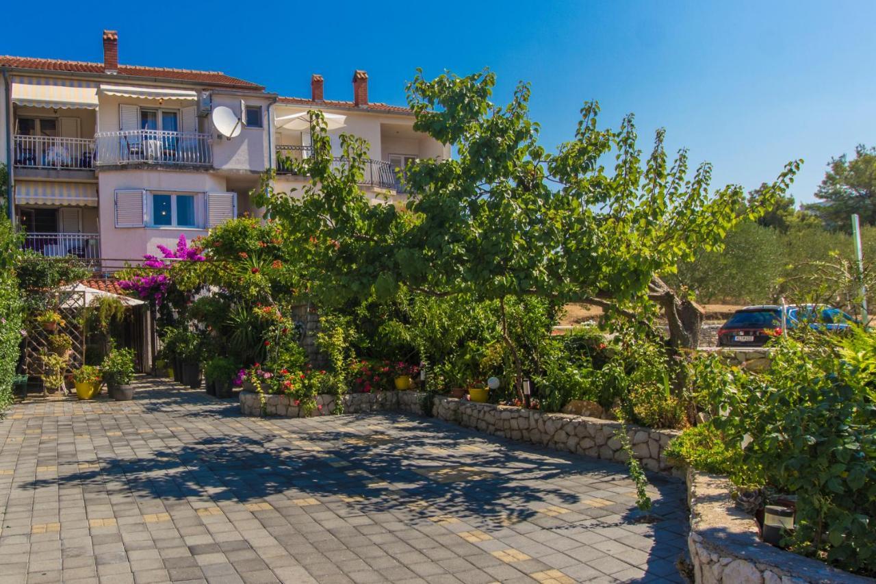فندق Dalmati House بروداريكا المظهر الخارجي الصورة